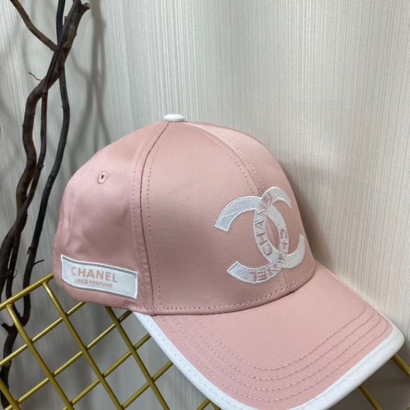 ?✨AUTHENTIC✨?CHANEL hat main image 5